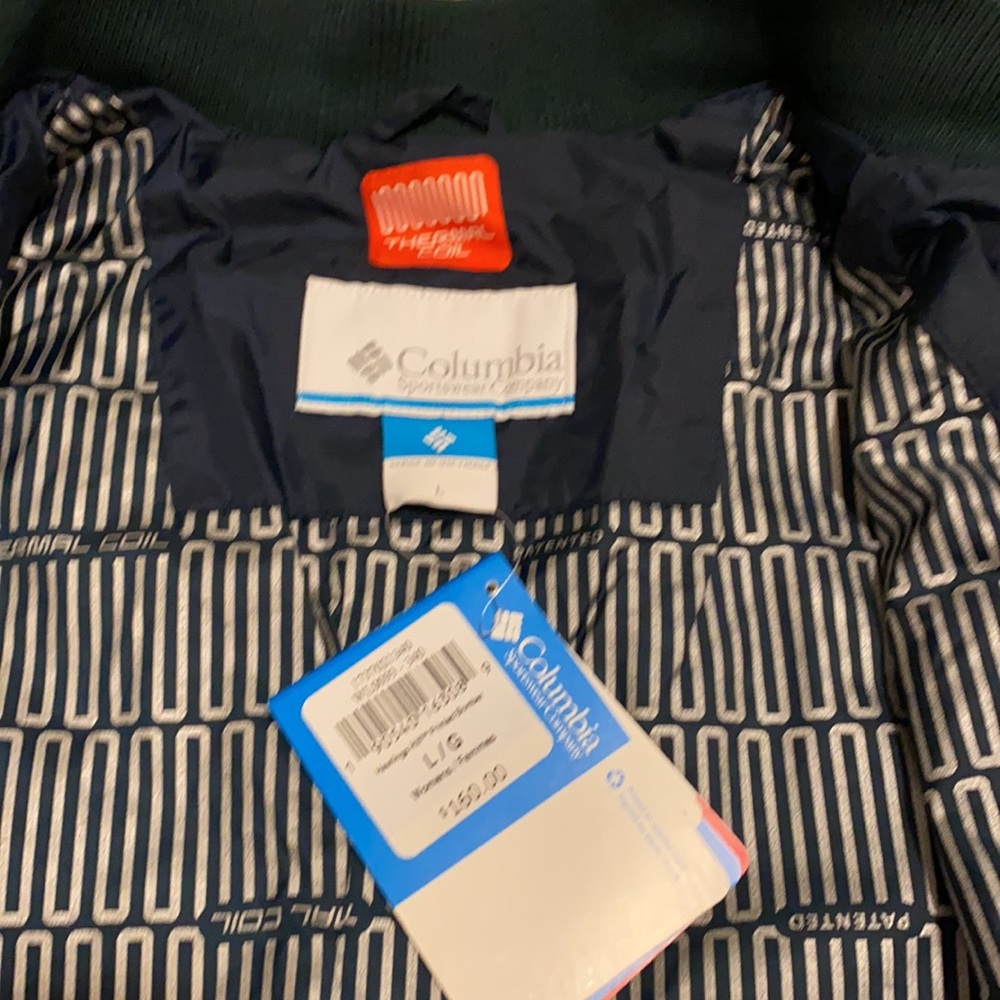 Columbia Sportwear Company - Picture 12 of 13